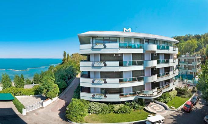Hotel Majestic Gabicce Mare Exteriör bild