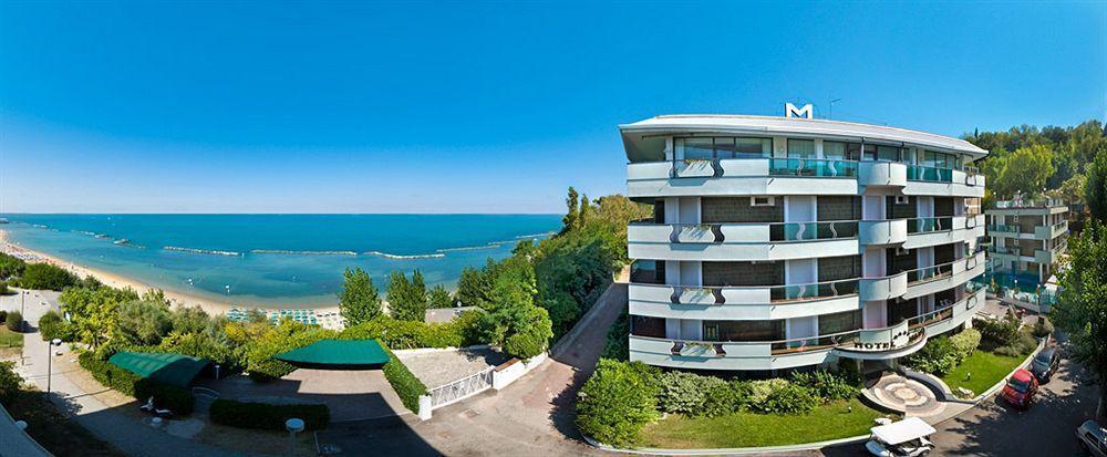 Hotel Majestic Gabicce Mare Exteriör bild